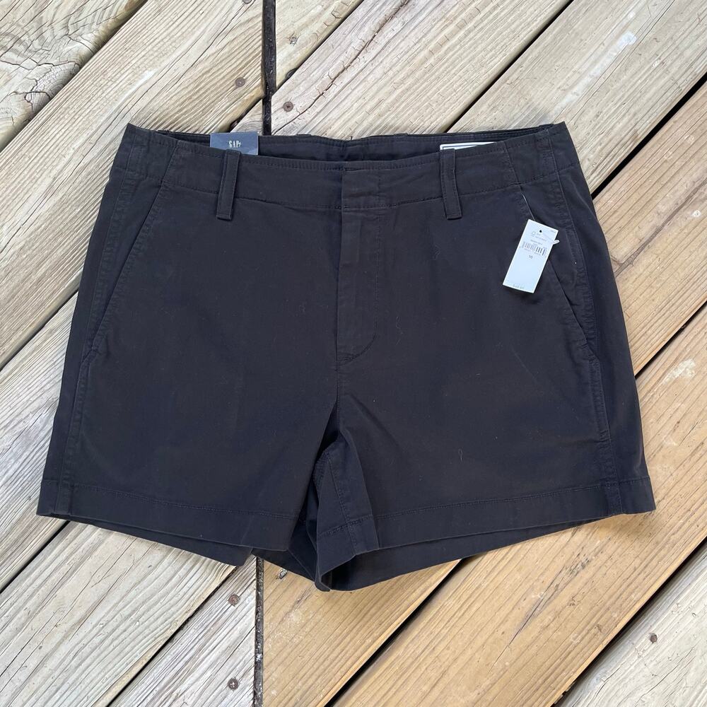 Gap Women's 4 Inch Downtown Khaki Short Size 10. NEW!